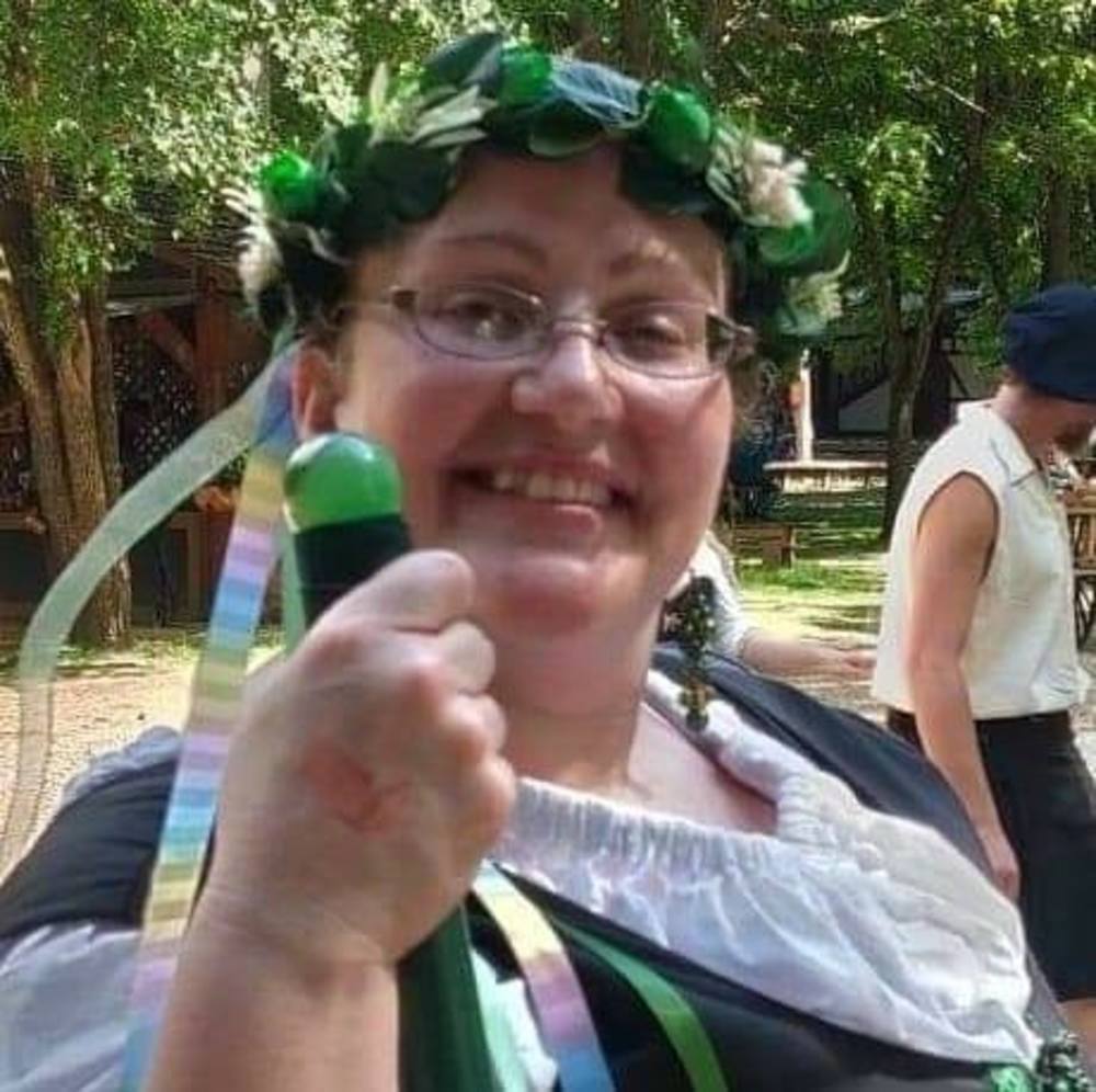 Meet your Posher, Jennifer